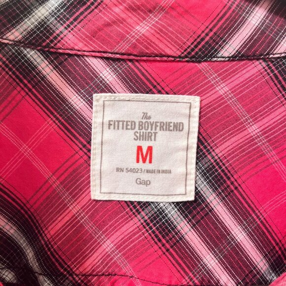 Gap The Fitted Boyfriend Pink Plaid Long Sleeve Button Down‎ Shirt Size M - Picture 3 of 5